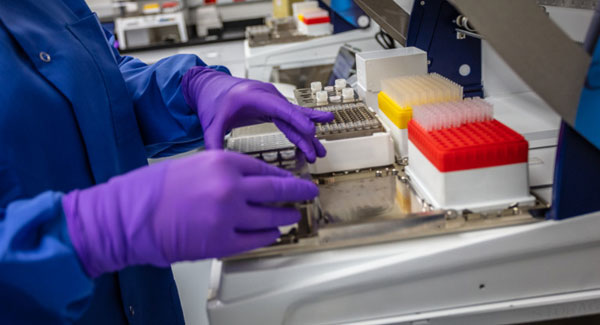 Configuring the deck of a liquid handler